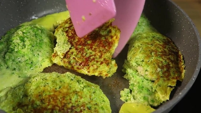 Рецепт колдунов по-белорусски на сковороде с брокколи
